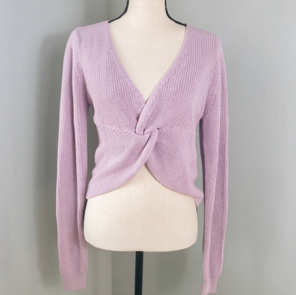 Front twist V neck sweater lavender